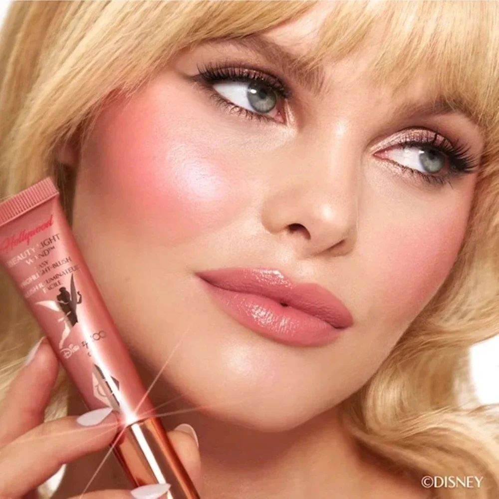 Charlotte Tilbury  Beauty Light Wand Highlight Blush-Pink